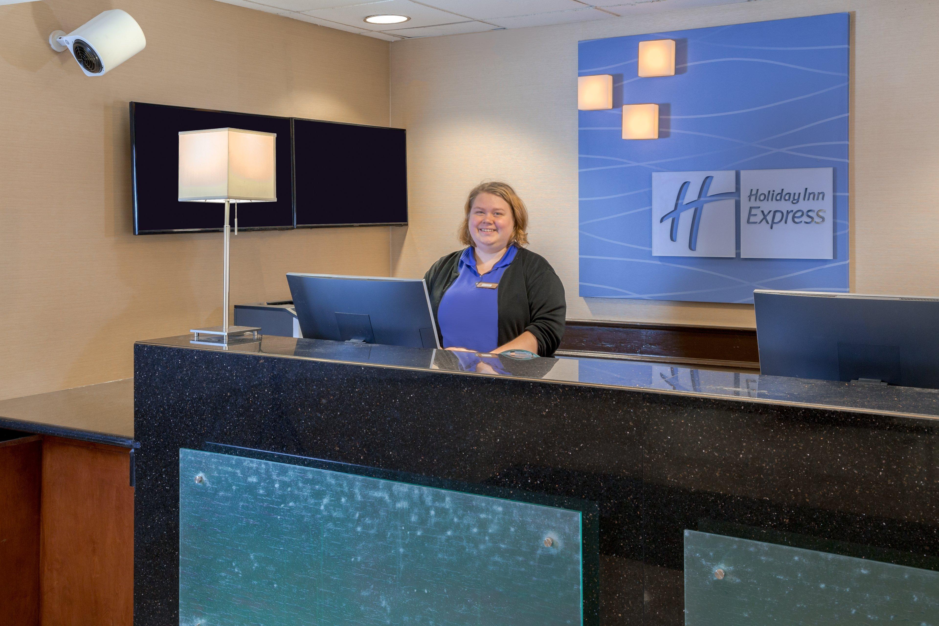 Holiday Inn Express Hotel & Suites Canton By Ihg מראה חיצוני תמונה