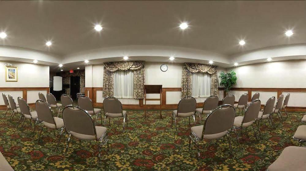 Holiday Inn Express Hotel & Suites Canton By Ihg מראה חיצוני תמונה